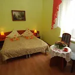 Cis Hotel
